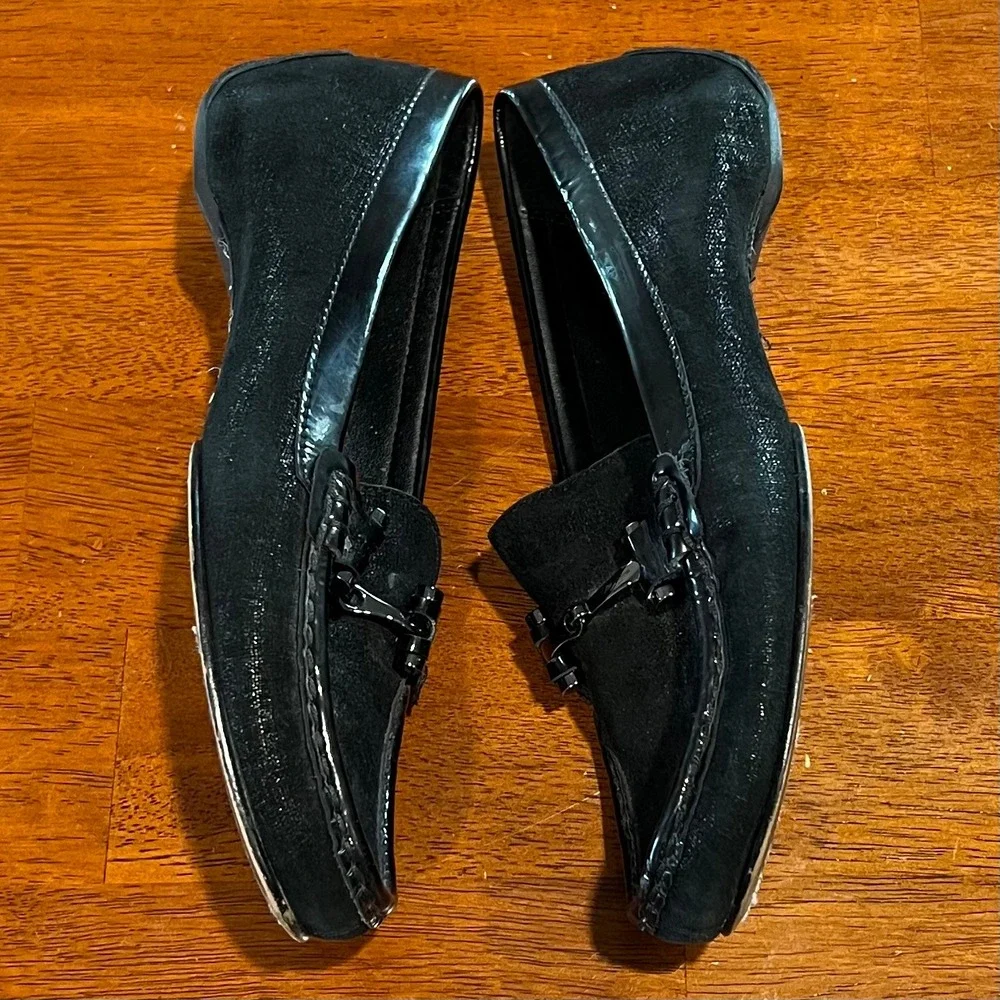 Donald Pliner Black Suede Patent Trim Loafer Flats‎ Women's Size 7.5M